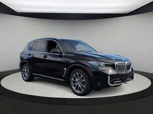 Used 2026 BMW X5 xDrive40i w/ Premium Package AWD/4WD image 2