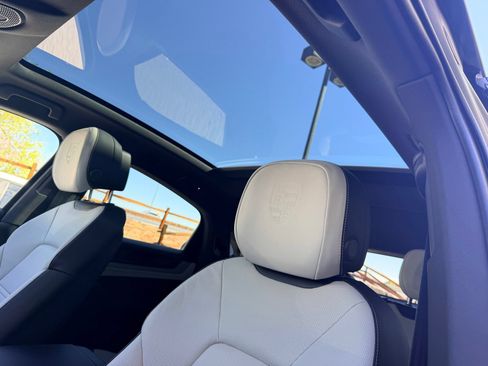 Used 2025 Porsche Cayenne S AWD/4WD image 20
