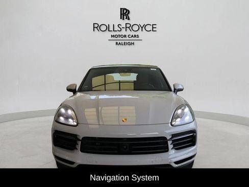 Used 2022 Porsche Cayenne Platinum Edition AWD/4WD image 2