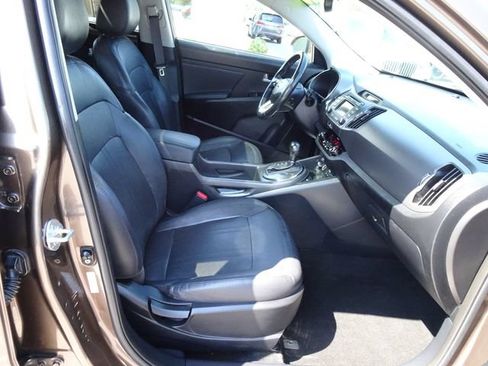 Used 2013 Kia Sportage EX w/ EX Premium Pkg AWD/4WD image 16