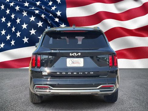 Used 2022 Kia Sorento S FWD image 8