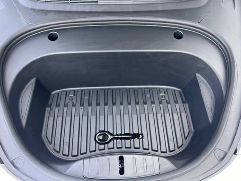 Used 2023 Tesla Model 3 Standard Range RWD image 36
