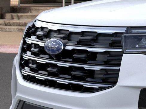 New 2025 Ford Explorer Active w/ Active Comfort Package image 19