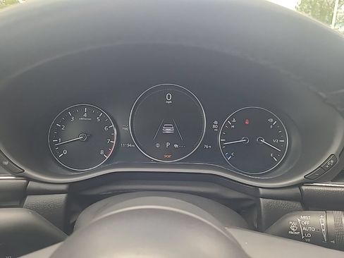 Used 2023 MAZDA MAZDA3 s FWD image 15