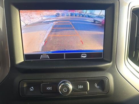 Used 2023 Chevrolet Silverado 1500 Custom image 18