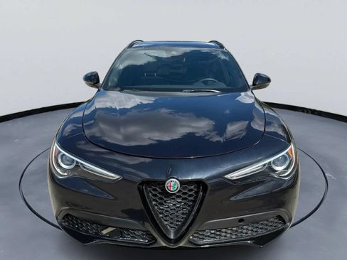 Used 2022 Alfa Romeo Stelvio Veloce AWD/4WD image 4