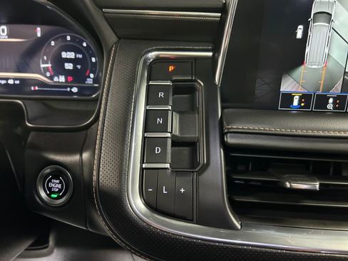 Used 2024 GMC Yukon AT4 w/ Technology Package image 19