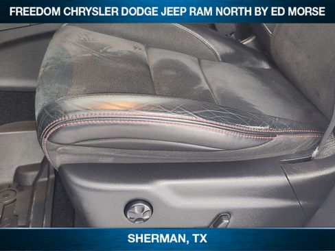 Used 2021 Jeep Grand Cherokee Trailhawk AWD/4WD image 17