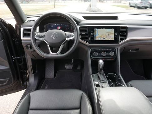 Certified 2023 Volkswagen Atlas Cross Sport SEL AWD/4WD image 20