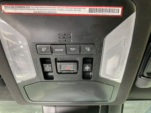 Used 2021 Toyota RAV4 XSE AWD/4WD image 31