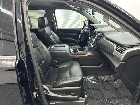 Used 2017 Chevrolet Suburban LT w/ LT Midnight Edition AWD/4WD image 14