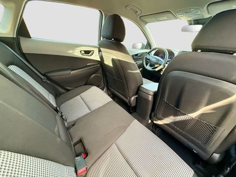Used 2020 Hyundai Kona SE w/ Cargo Package image 25
