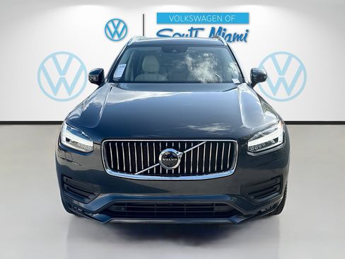 Used 2021 Volvo XC90 T6 Momentum w/ Advanced Package image 2