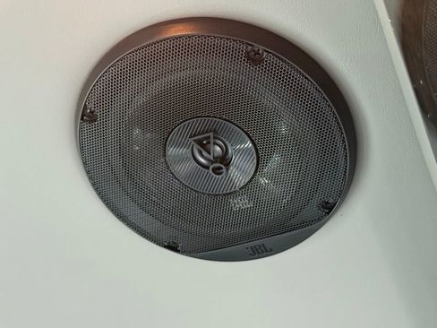 Used 2023 GMC Savana 2500 image 40