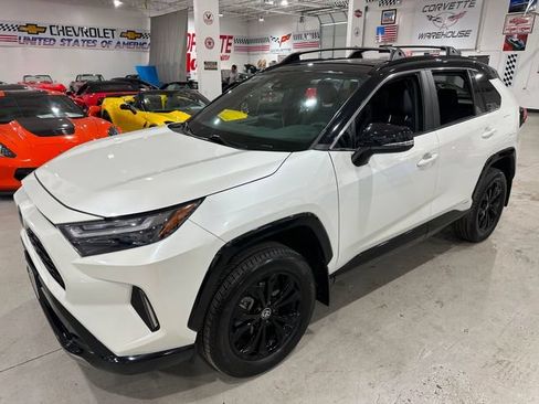 Used 2022 Toyota RAV4 XSE AWD/4WD image 23