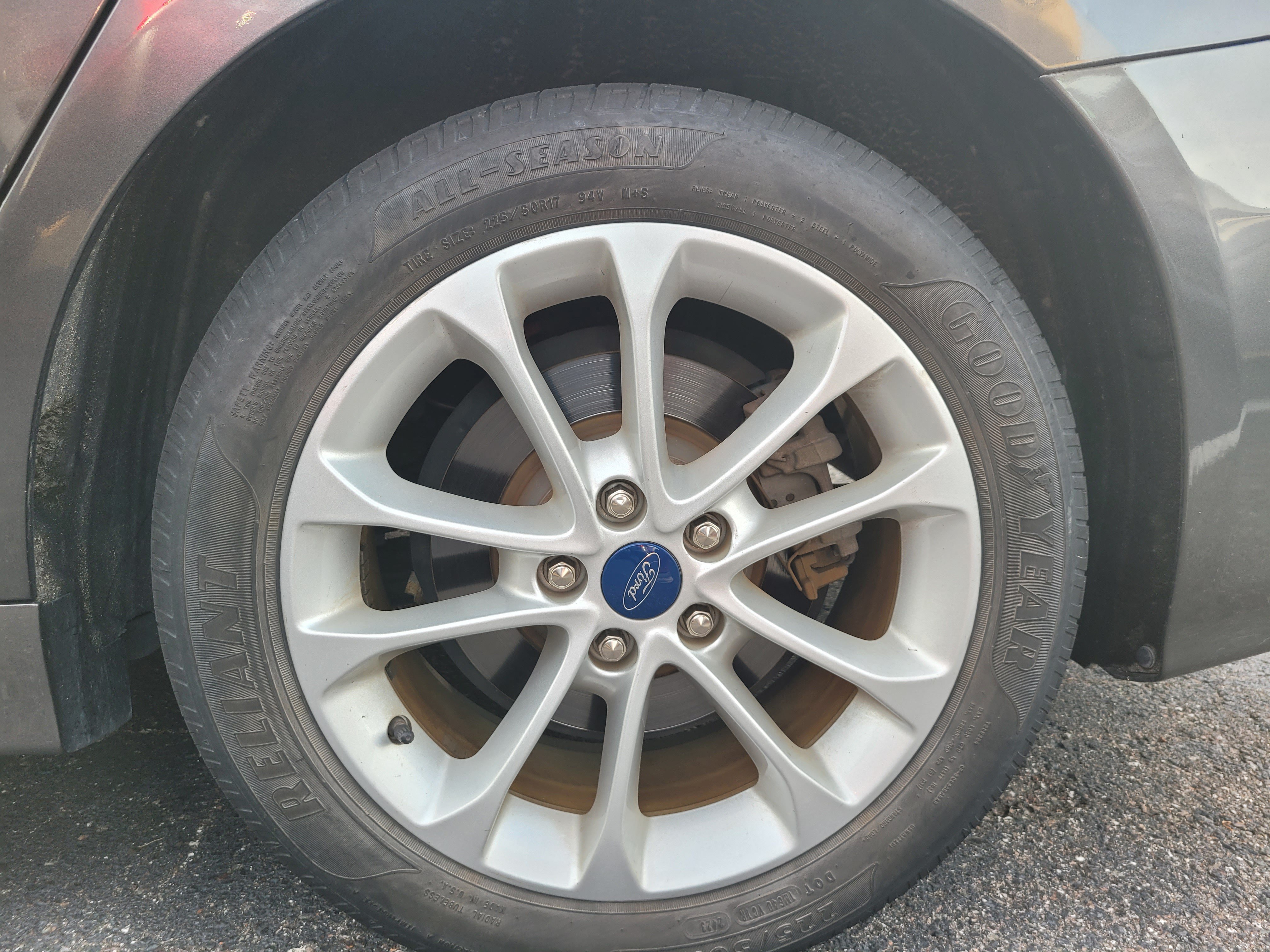 Used 2019 Ford Fusion SE FWD image 8