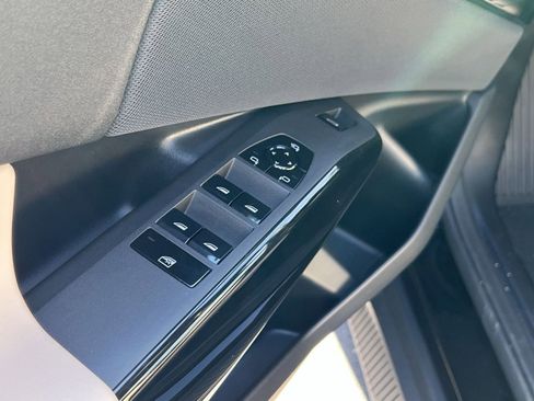 New 2026 BMW X3 xDrive30 w/ Premium Package image 12