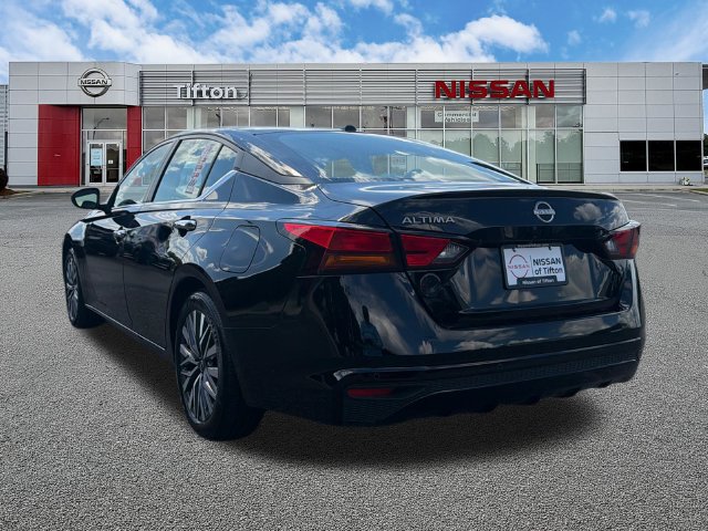 Used 2025 Nissan Altima 2.5 SV FWD image 5