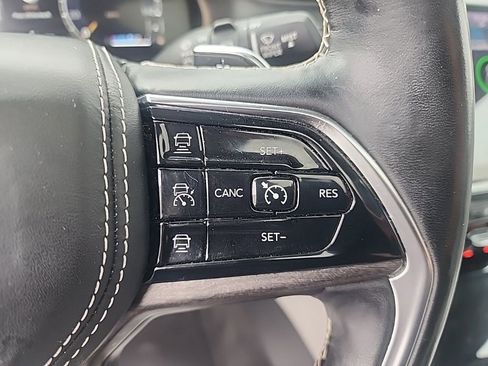 Used 2021 Jeep Grand Cherokee L Overland w/ Luxury Tech Group IV image 18