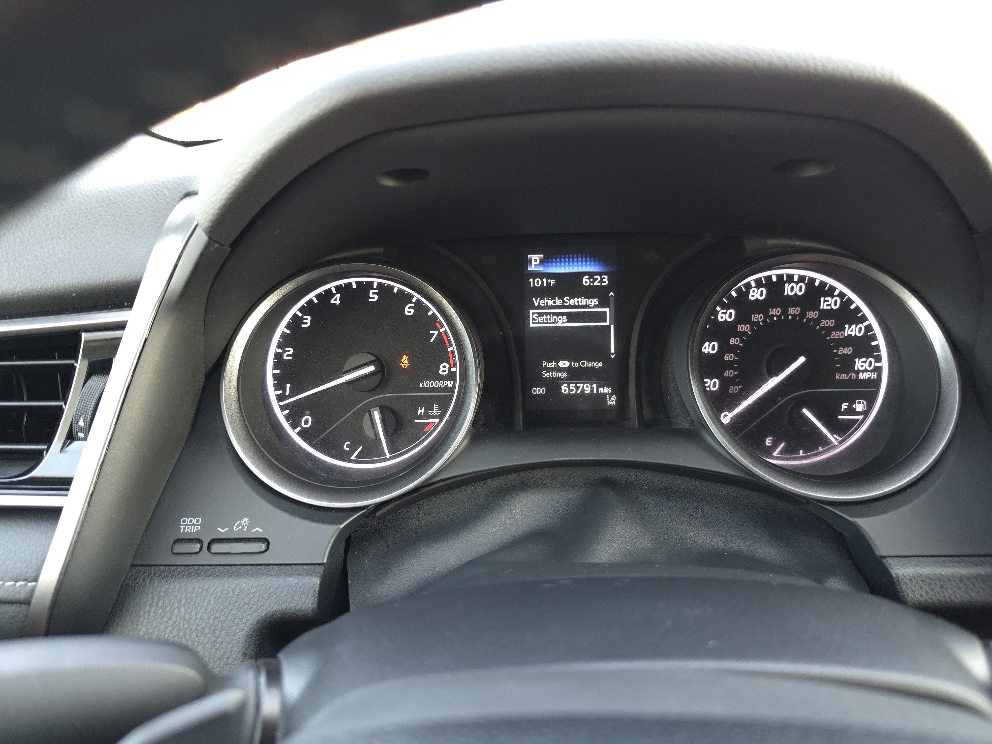 Used 2025 Nissan Altima 2.5 SV FWD image 14