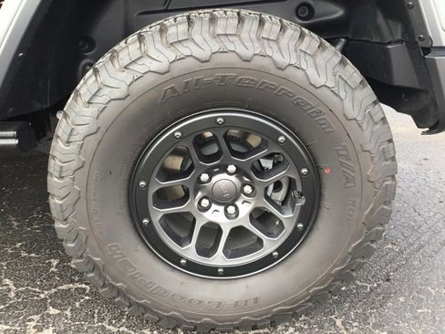 Used 2023 Jeep Wrangler Unlimited Rubicon w/ Xtreme 35 Tire Package image 29