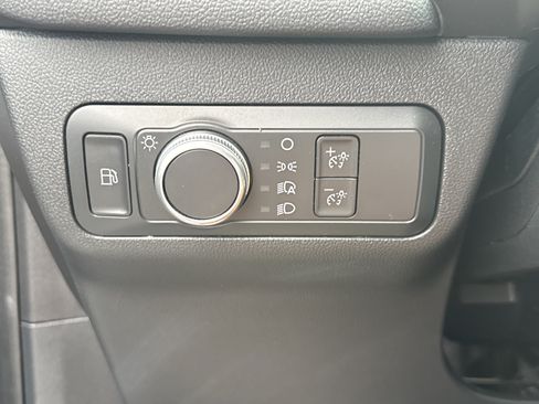 Used 2021 Ford Escape SE FWD image 30