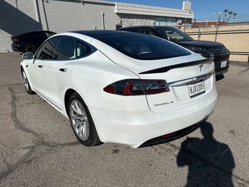 Used 2019 Tesla Model S 100D image 3