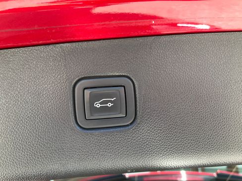 Used 2022 Chevrolet Blazer RS w/ Enhanced Convenience Package AWD/4WD image 34