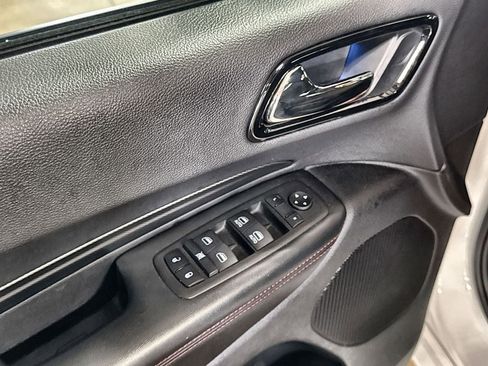 Used 2025 Dodge Durango GT AWD/4WD image 14