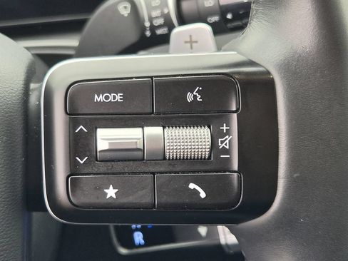 Used 2025 Hyundai Santa Fe SEL FWD image 22