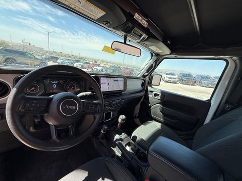 Used 2024 Jeep Wrangler Sport AWD/4WD image 12