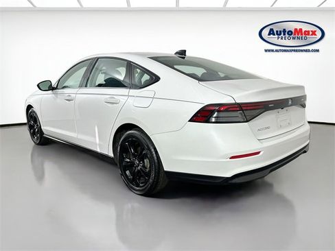 Used 2025 Honda Accord SE image 6