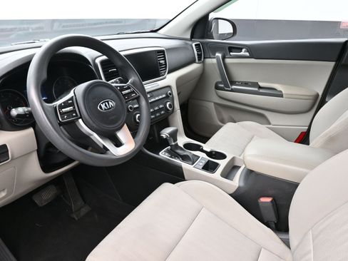 Used 2022 Kia Sportage LX image 10
