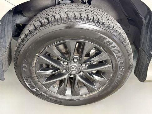 Certified 2020 Lexus GX 460 Premium w/ Premium Package image 32