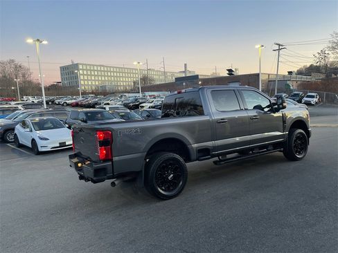 Used 2023 Ford F250 Lariat w/ Black Appearance Package image 8