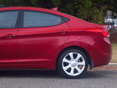 Used 2012 Hyundai Elantra Limited w/ Technology Pkg 5 image 24