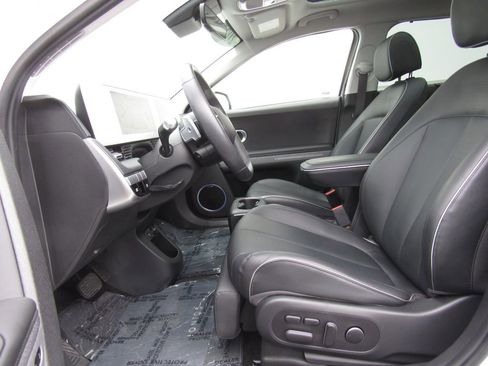 Used 2023 Hyundai Ioniq 5 Limited image 10