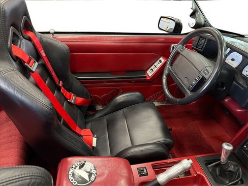 Used 1991 Ford Mustang LX image 17
