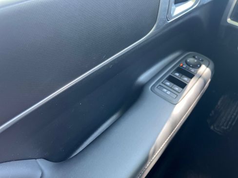 Used 2025 Hyundai Santa Fe SEL FWD image 18