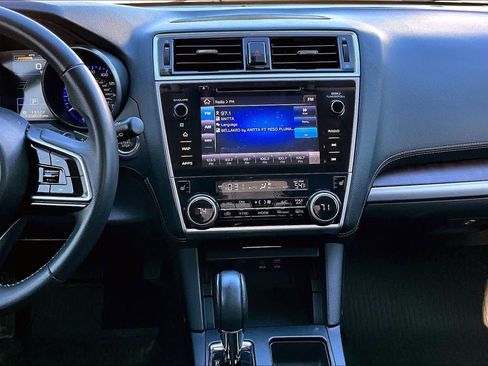 Used 2018 Subaru Outback 3.6R Limited image 6