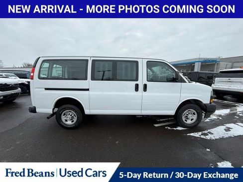 Used 2022 Chevrolet Express 2500 w/ Driver Convenience Package image 11