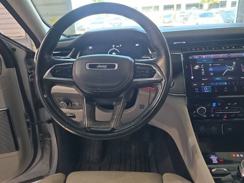 Used 2021 Jeep Grand Cherokee L Overland w/ Advanced Protech Group III AWD/4WD image 16