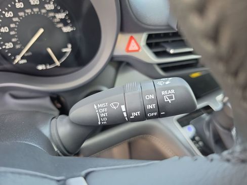 New 2026 Toyota Sienna XLE FWD image 15