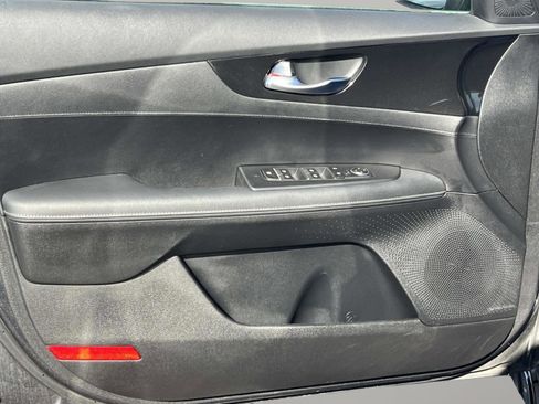 Used 2024 Kia Forte GT-Line w/ GT-Line Premium Package image 25