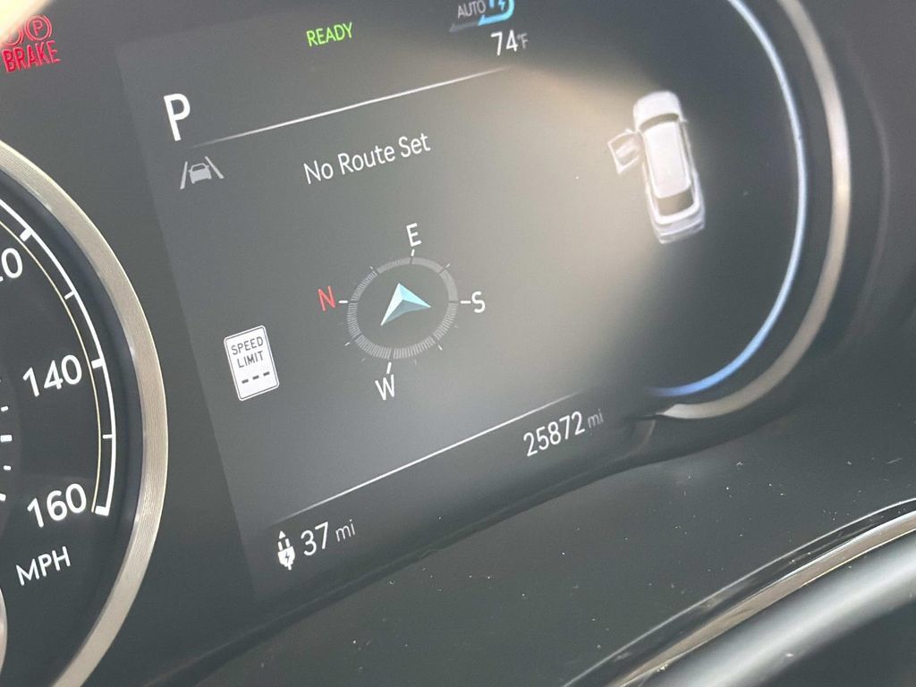 Certified 2023 Genesis Electrified GV70 AWD/4WD image 17