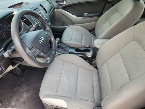 Used 2016 Kia Forte LX FWD image 11
