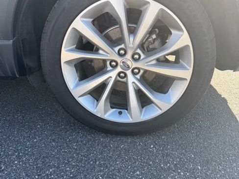 Used 2021 Ford Explorer Platinum w/ Equipment Group 601A image 12