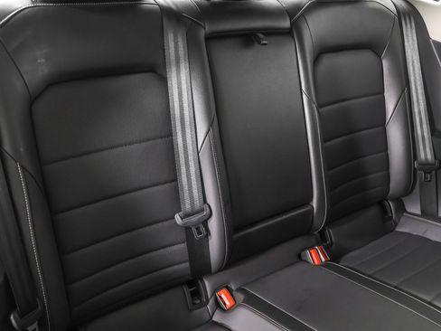 Used 2022 Volkswagen Jetta SE image 42