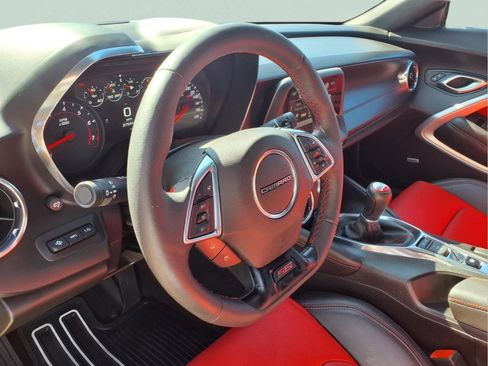 Used 2018 Chevrolet Camaro SS RWD image 12