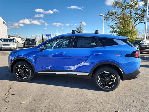 New 2026 Kia Sportage EX image 8